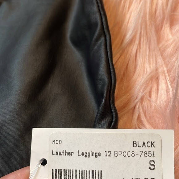 NWT Mod Faux Leather High Rise Black Legging Size Small - Picture 4 of 7